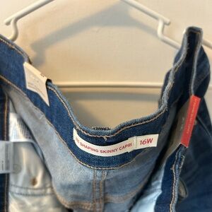 Levi women’s Jean Capris